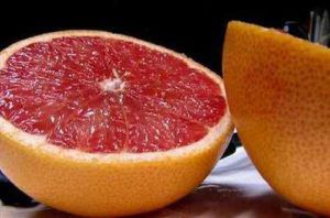 Грейпфрут повышает или понижает давление