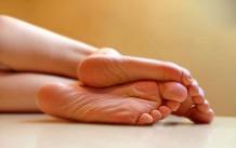 Лечение трещин на пальцах ног